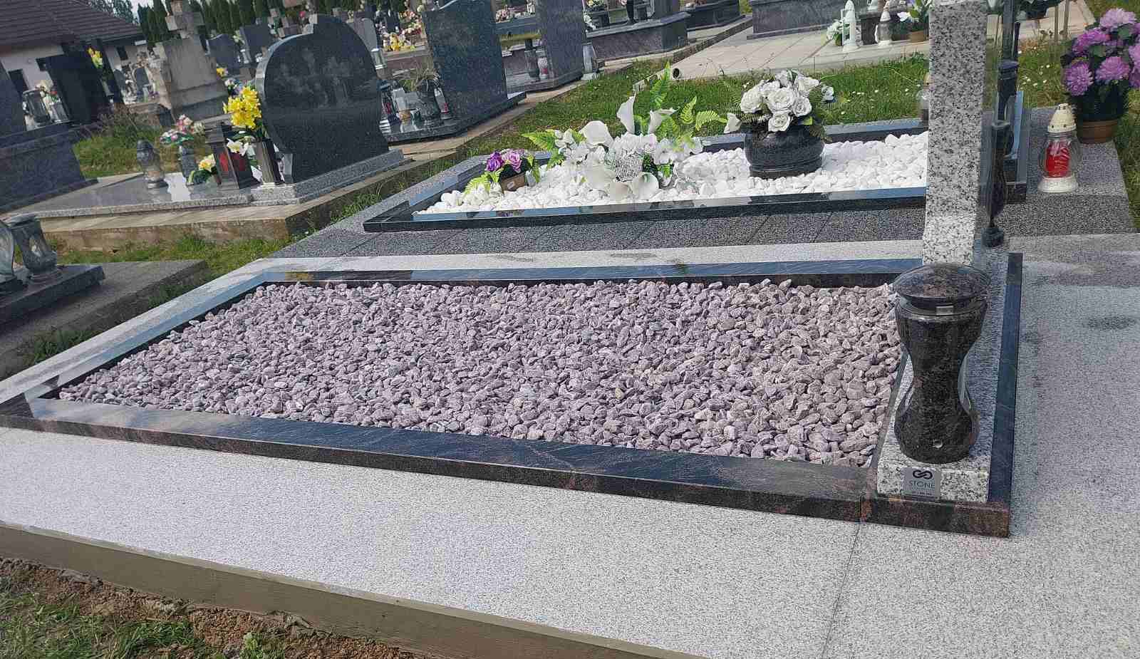 Lem Aurora a dlažba Bianco